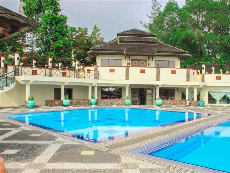 Parkside Nuansa Maninjau Resort Exterior photo