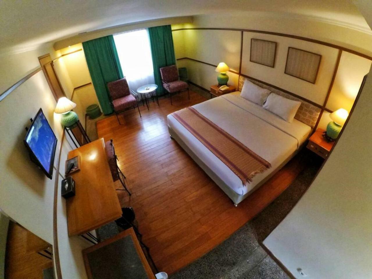 Parkside Nuansa Maninjau Resort Exterior photo