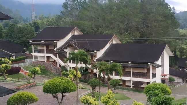 Parkside Nuansa Maninjau Resort Exterior photo